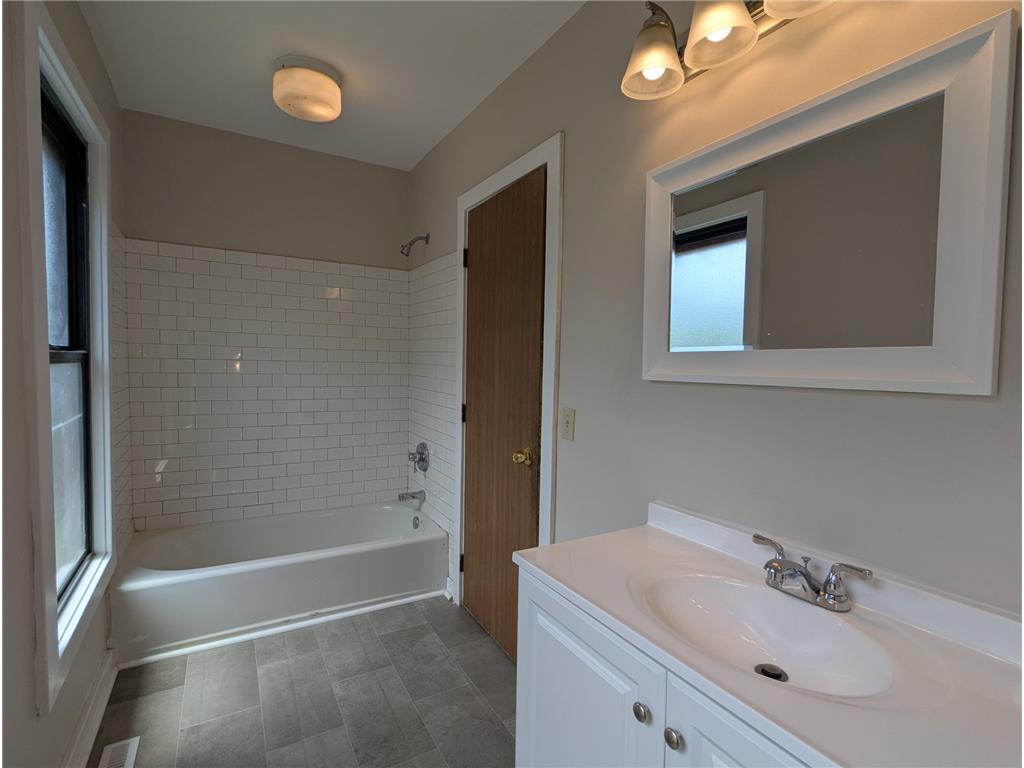 2106 Elliot Avenue Minneapolis MN 55404 7095120 image38