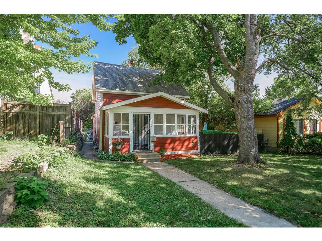 2106 Thomas Avenue N Minneapolis MN 55411 6627462 image1