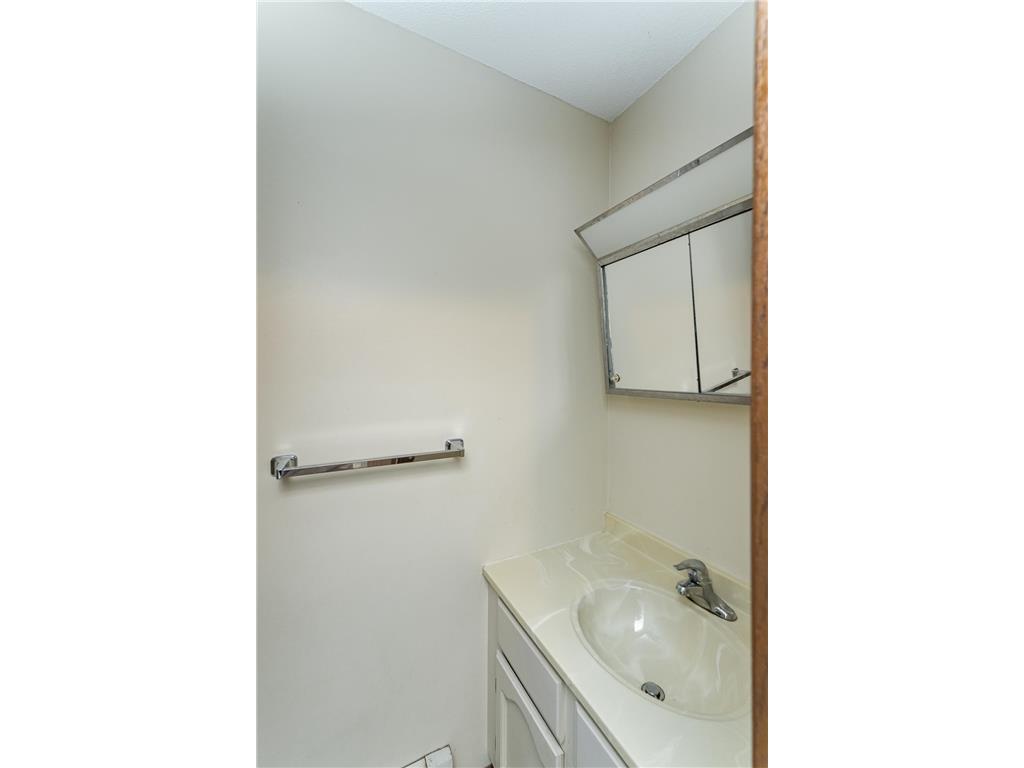 2106 Valleyhigh Drive NW #A202 Rochester MN 55901 6759024 image16