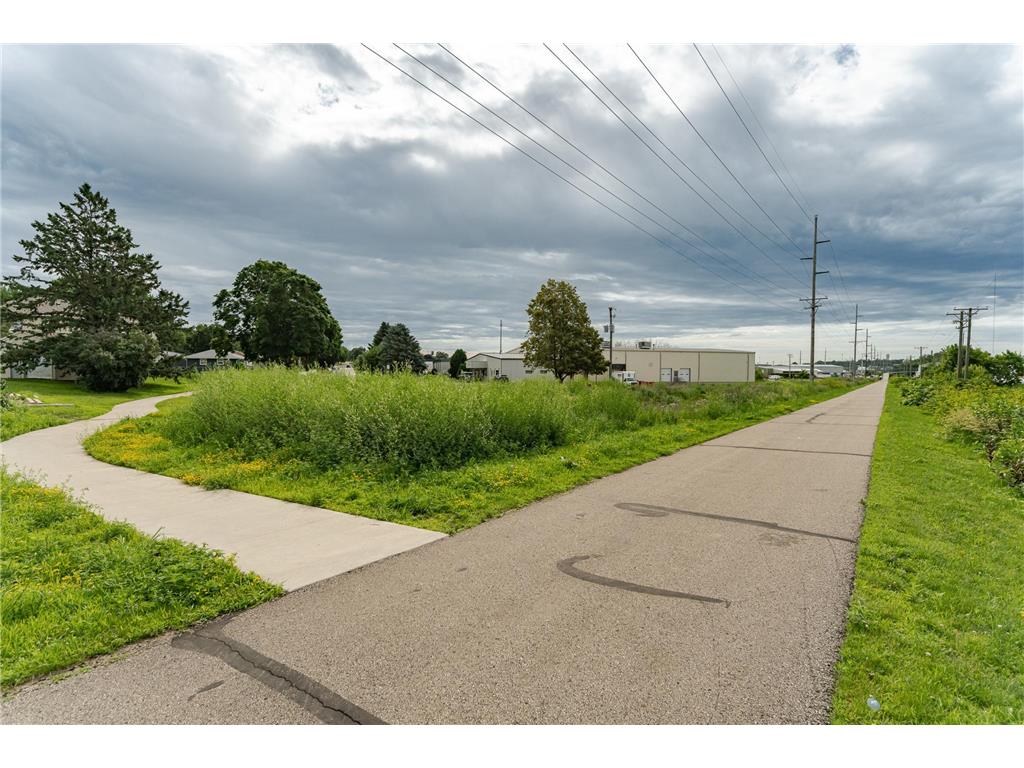 2106 Valleyhigh Drive NW #A202 Rochester MN 55901 6759024 image5