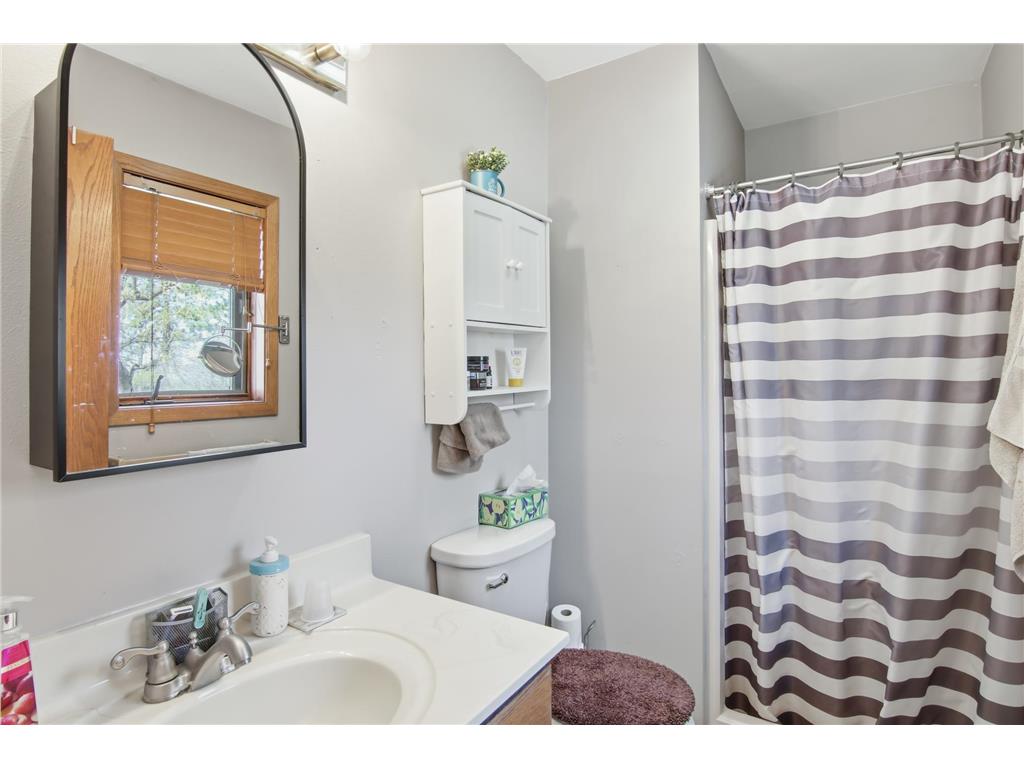 2107 15th Street Eau Claire WI 54703 7057365 image19