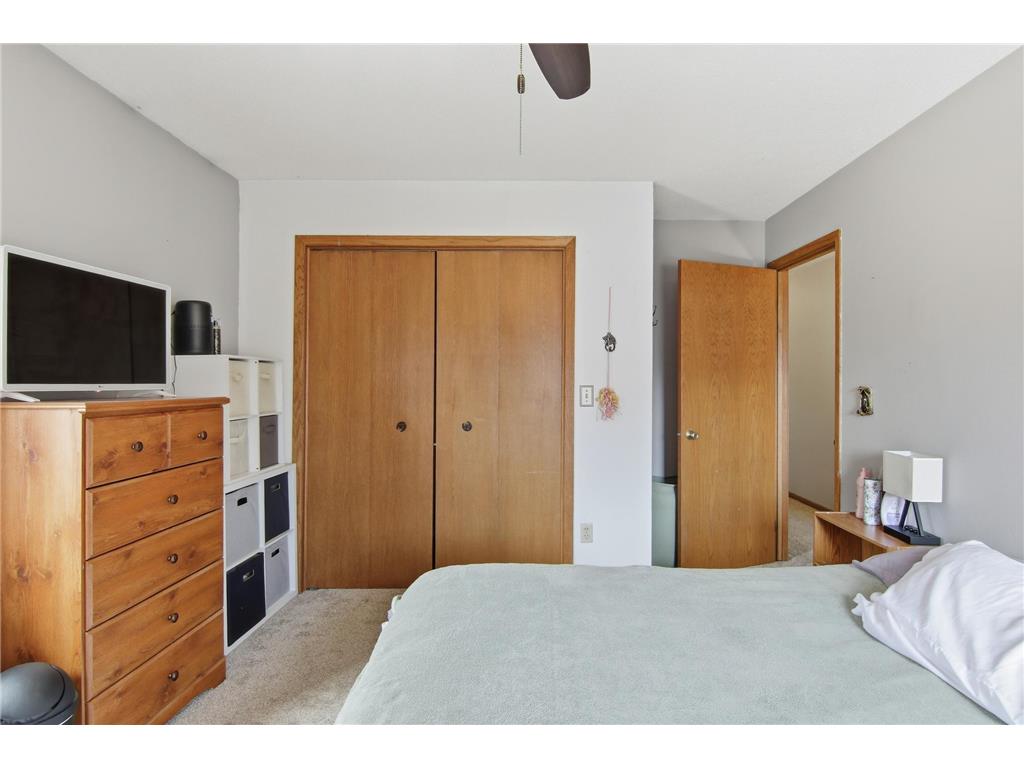2107 15th Street Eau Claire WI 54703 7057365 image24