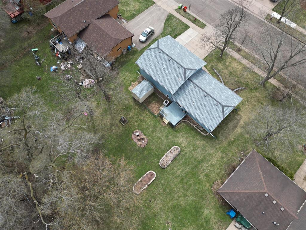 2107 15th Street Eau Claire WI 54703 7057365 image40