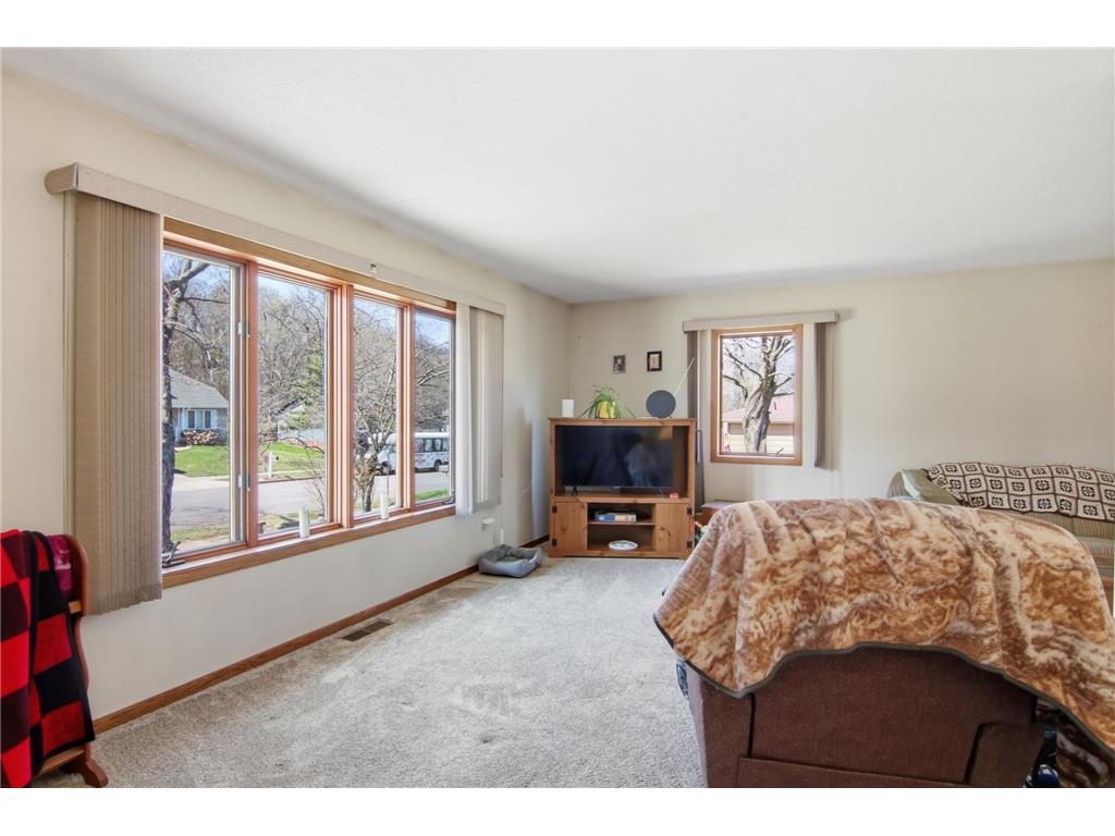 2107 15th Street Eau Claire WI 54703 7057365 image8