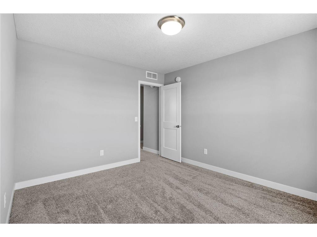 2107 Balsam Way Lino Lakes MN 55038 7094080 image25