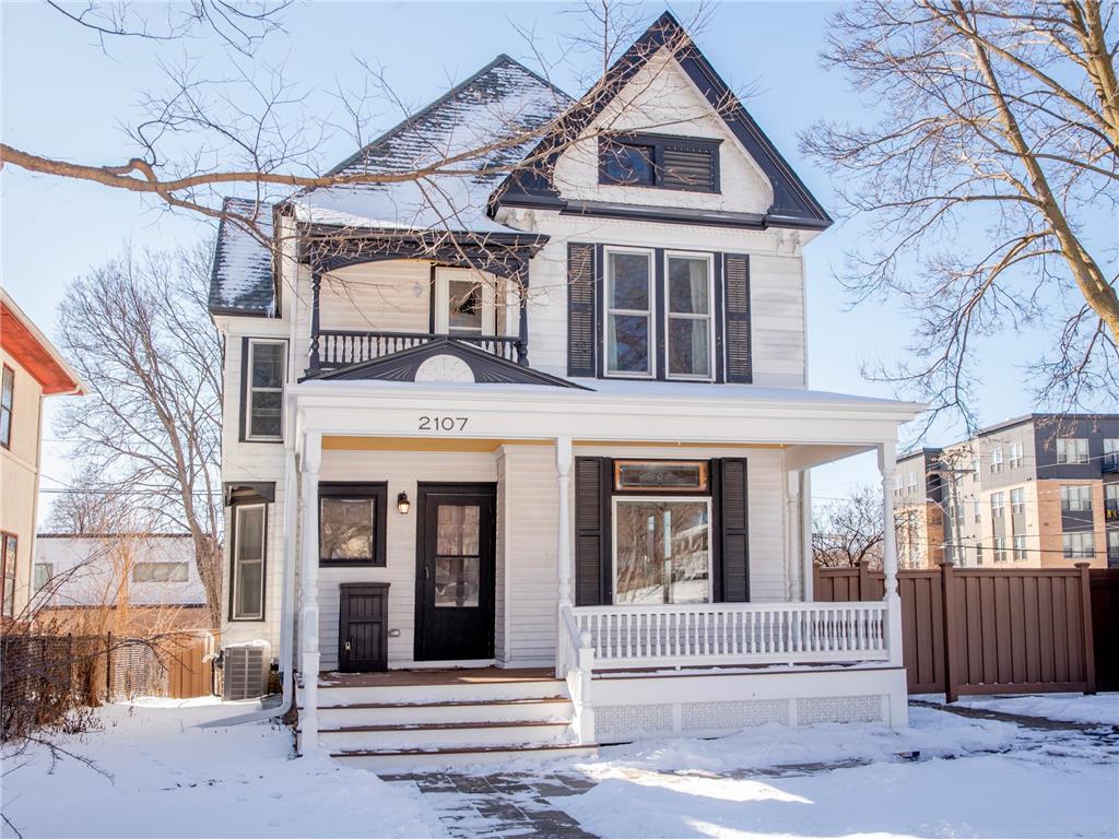 2107 James Avenue N Minneapolis MN 55411 6674577 image1
