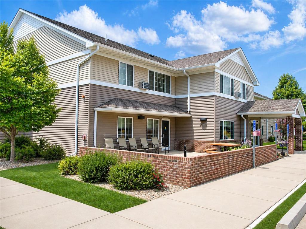 2107 Nobles Street #212 Worthington MN 56187 7063508 image1