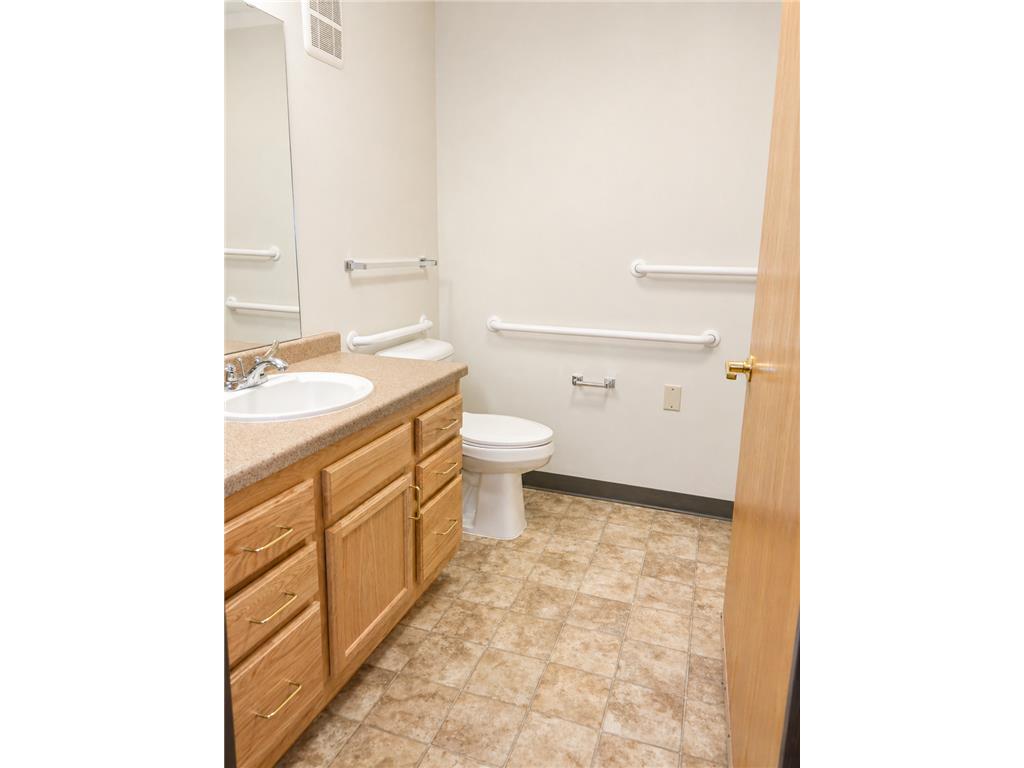 2107 Nobles Street #212 Worthington MN 56187 7063508 image8
