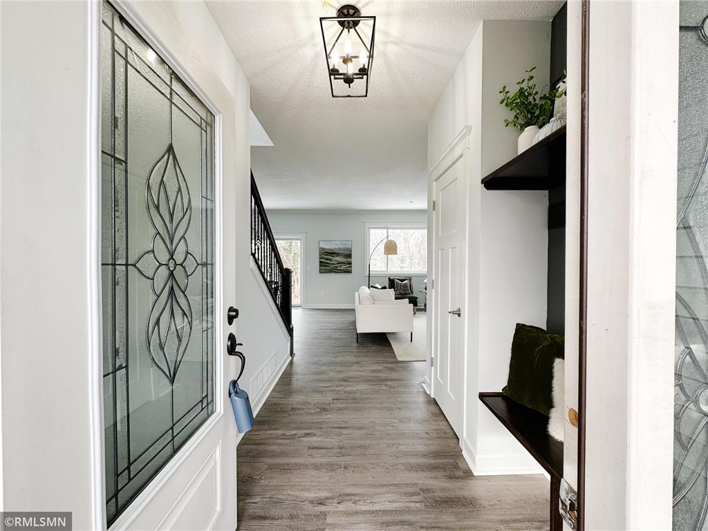 2107 Silver Bell Road Eagan MN 55122 6493160 image1