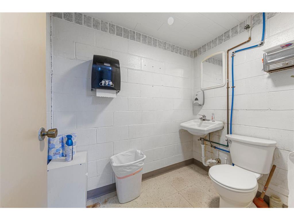 2108 8th Avenue NW Faribault MN 55021 6783159 image15