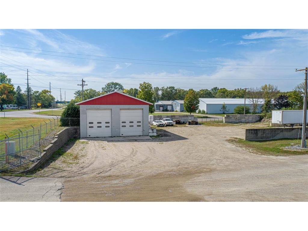 2108 8th Avenue NW Faribault MN 55021 6783159 image3