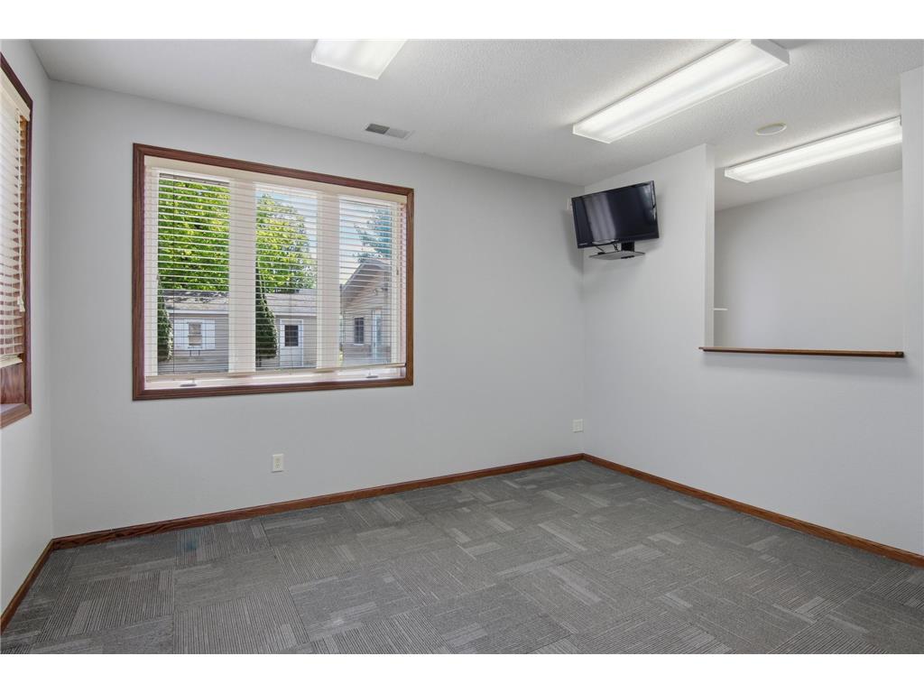 2108 S Broadway Street Menomonie WI 54751 7073371 image27