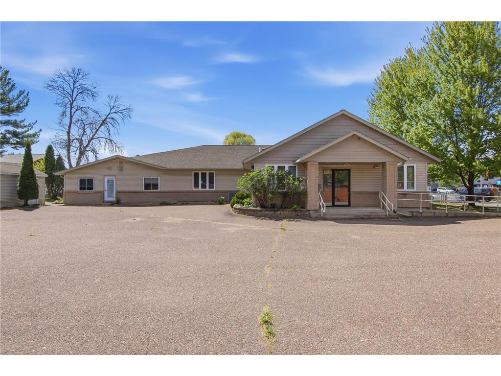 2108 S Broadway Street Menomonie WI 54751 7073371 image33