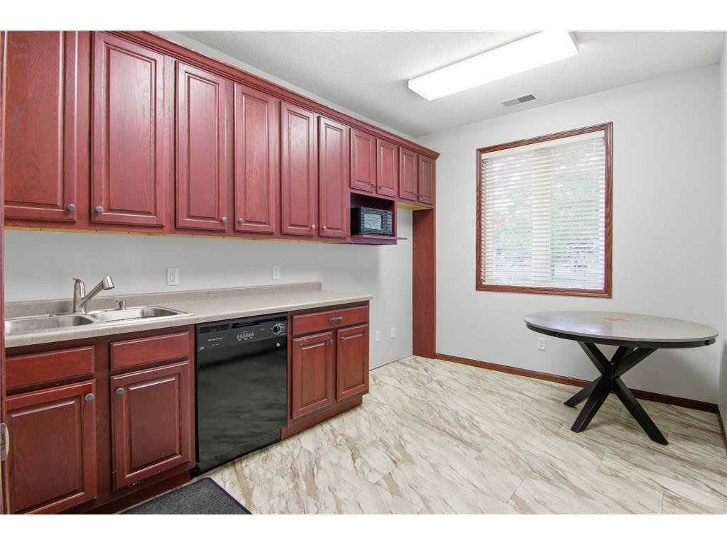 2108 S Broadway Street Menomonie WI 54751 7073371 image8
