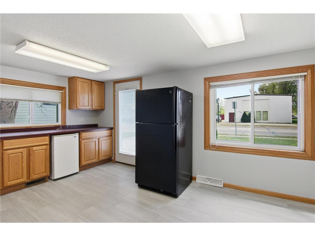 2108 S Broadway Street Menomonie WI 54751 7073371 image9
