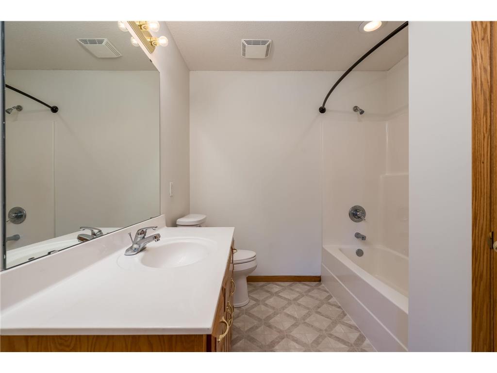 2108 Willow Trail North Mankato MN 56003 7049314 image17