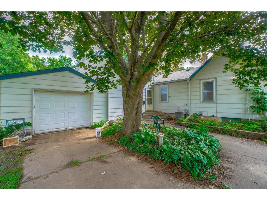 2109 5th Street E Saint Paul MN 55119 6522598 image1