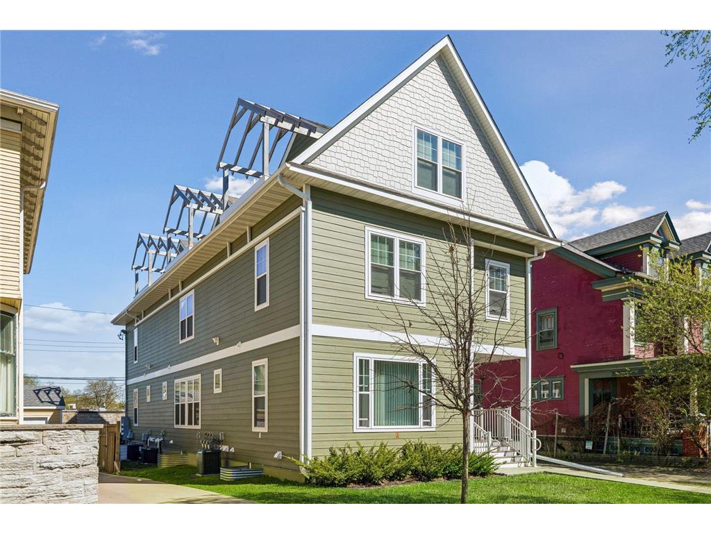 2109 Aldrich Avenue S Minneapolis MN 55405 7062934 image1