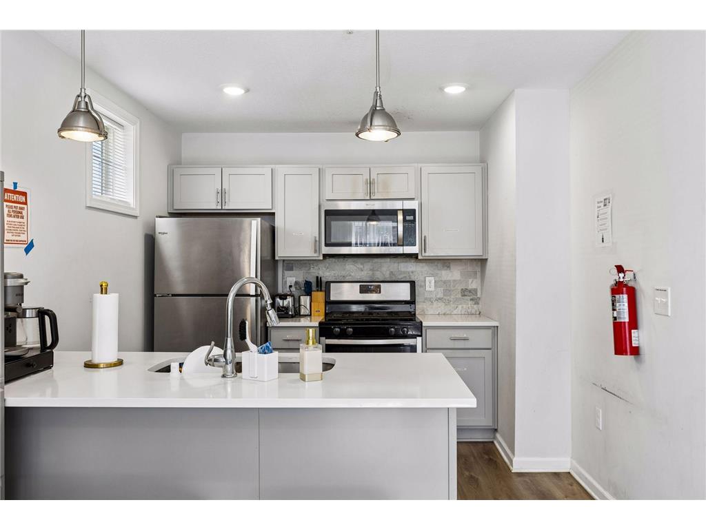 2109 Aldrich Avenue S Minneapolis MN 55405 7062934 image25