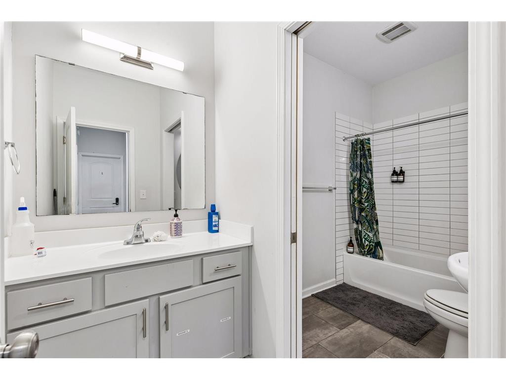 2109 Aldrich Avenue S Minneapolis MN 55405 7062934 image30
