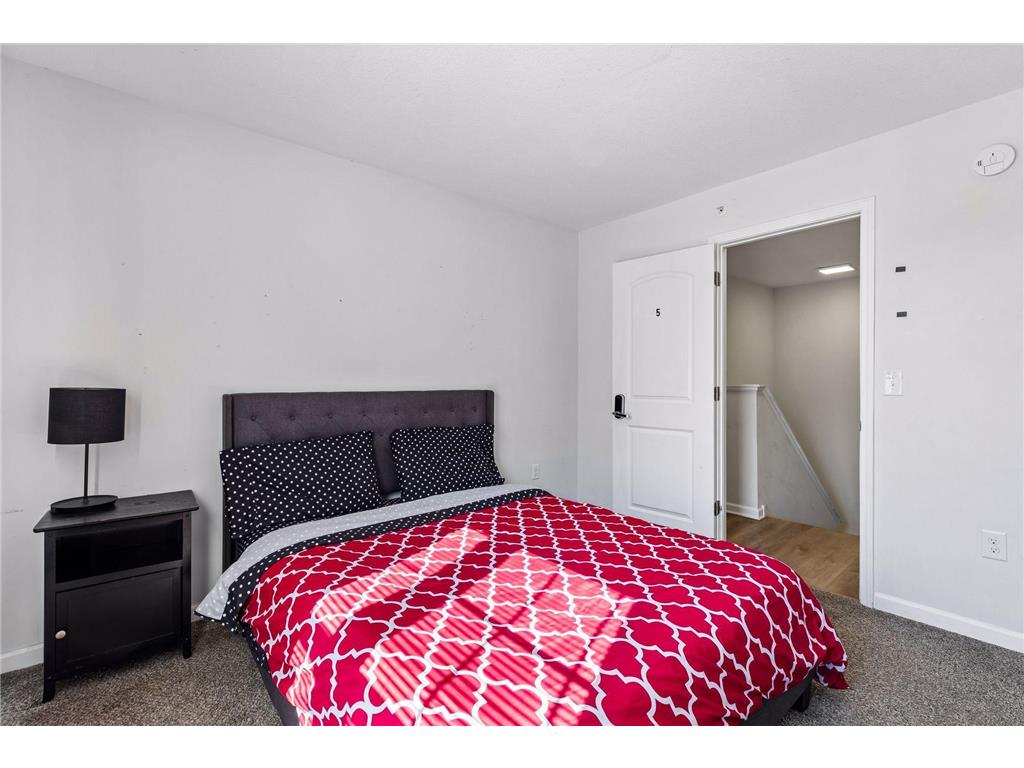 2109 Aldrich Avenue S Minneapolis MN 55405 7062934 image34