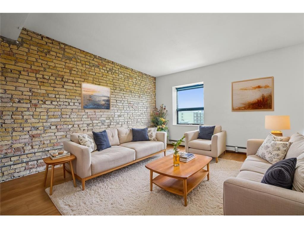 2109 Blaisdell Avenue #402 Minneapolis MN 55404 7085568 image1
