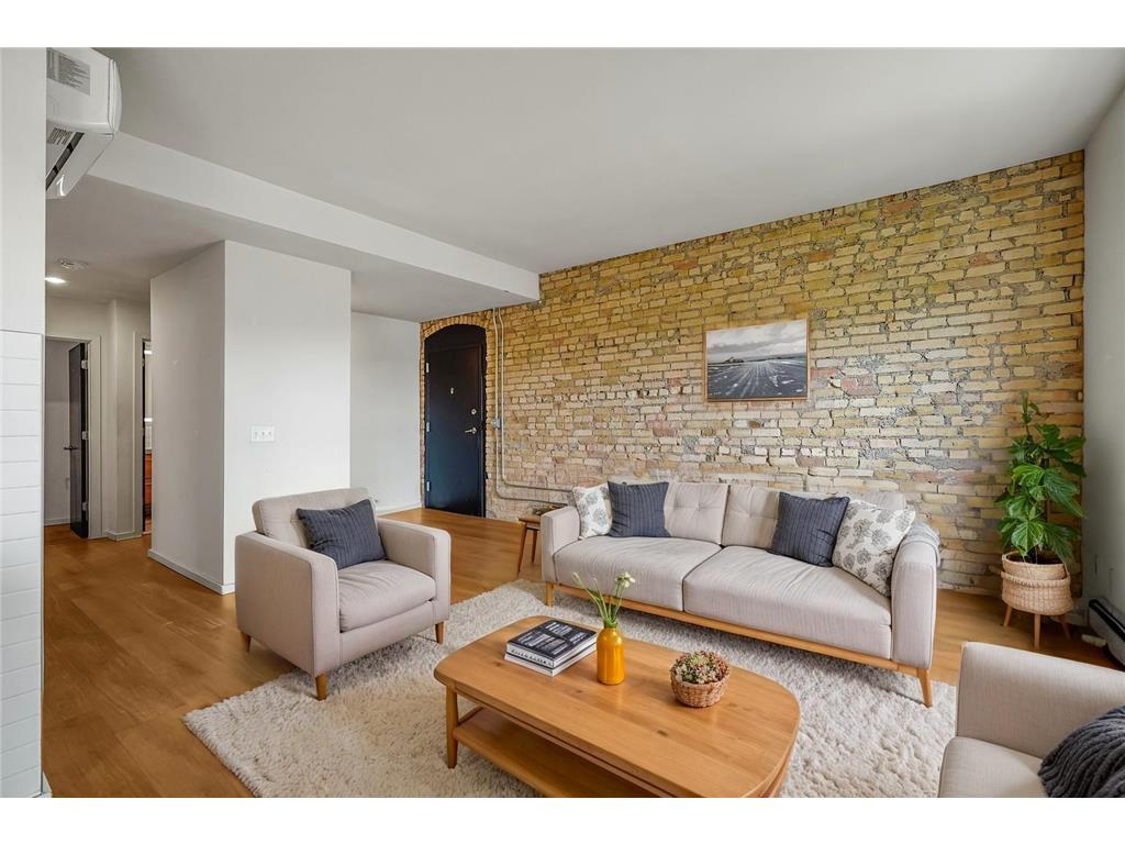 2109 Blaisdell Avenue #402 Minneapolis MN 55404 7085568 image2