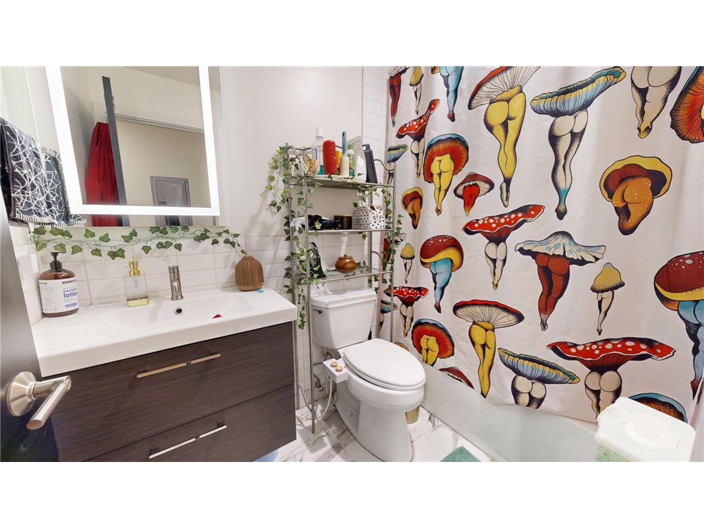 2109 Blaisdell Avenue #403 Minneapolis MN 55404 7065708 image5