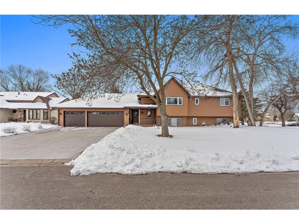 2109 Edinbrook Court Brooklyn Park MN 55443 6518654 image1