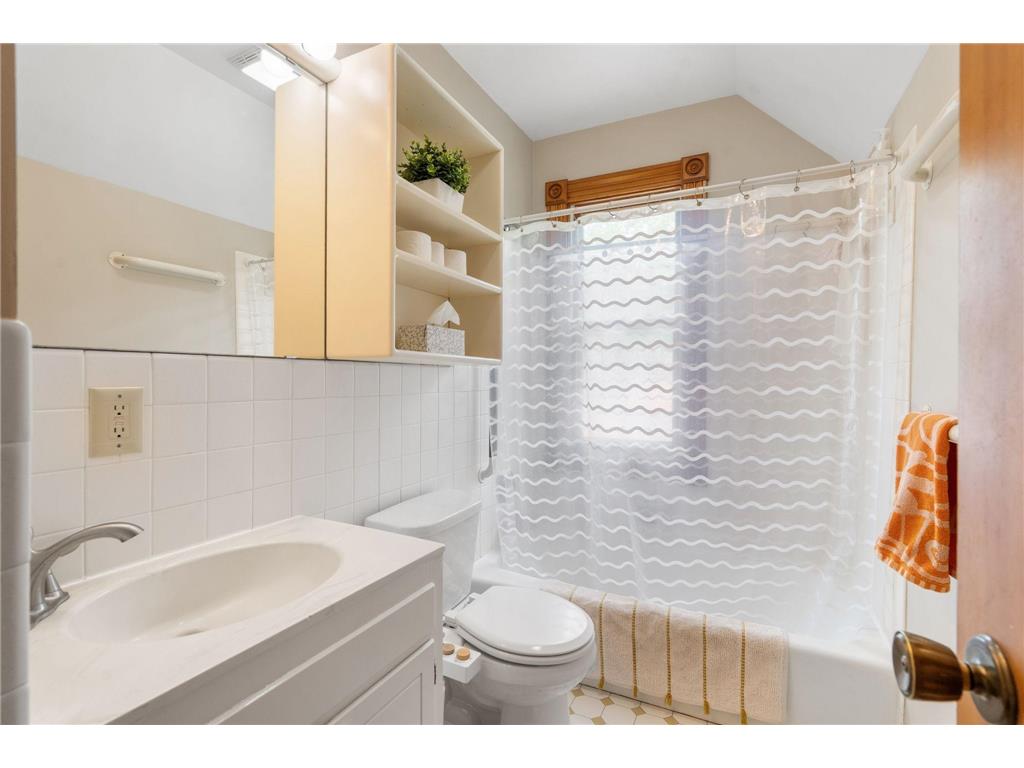 2109 Milwaukee Avenue Minneapolis MN 55404 7056012 image22