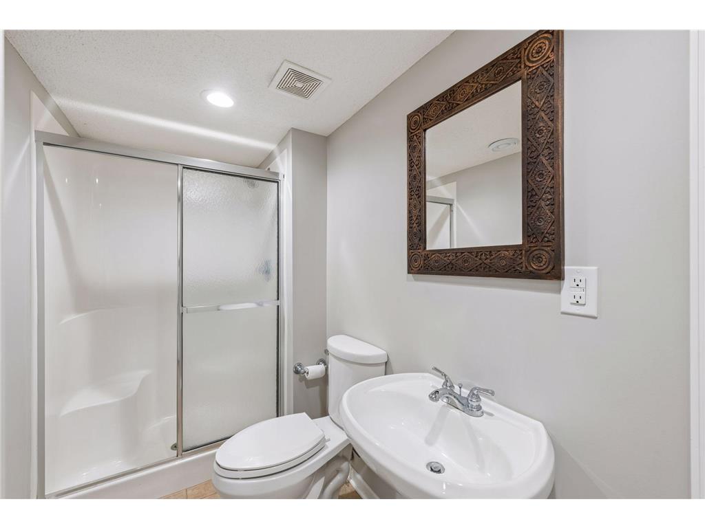 2109 Stone Creek Drive Chanhassen MN 55317 7099843 image46