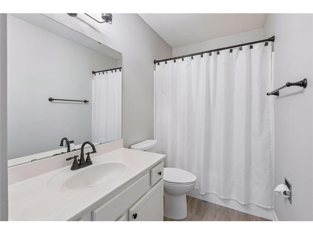 2109 Stone Creek Drive Chanhassen MN 55317 7099843 image52