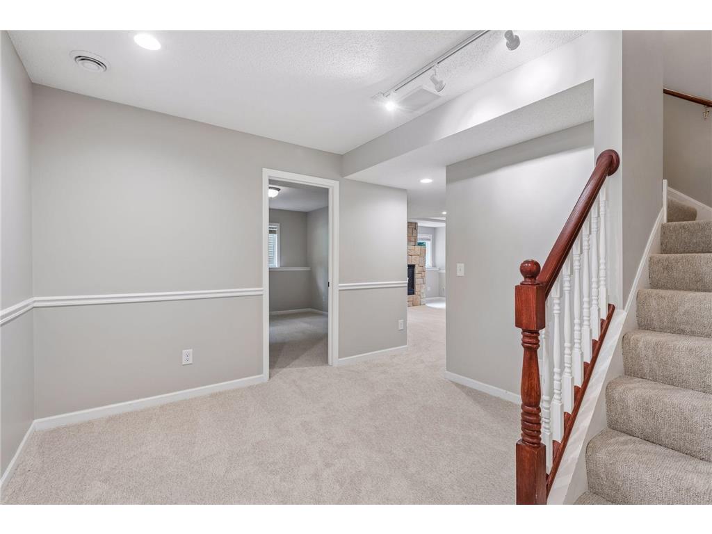 2109 Stone Creek Drive Chanhassen MN 55317 7099843 image53