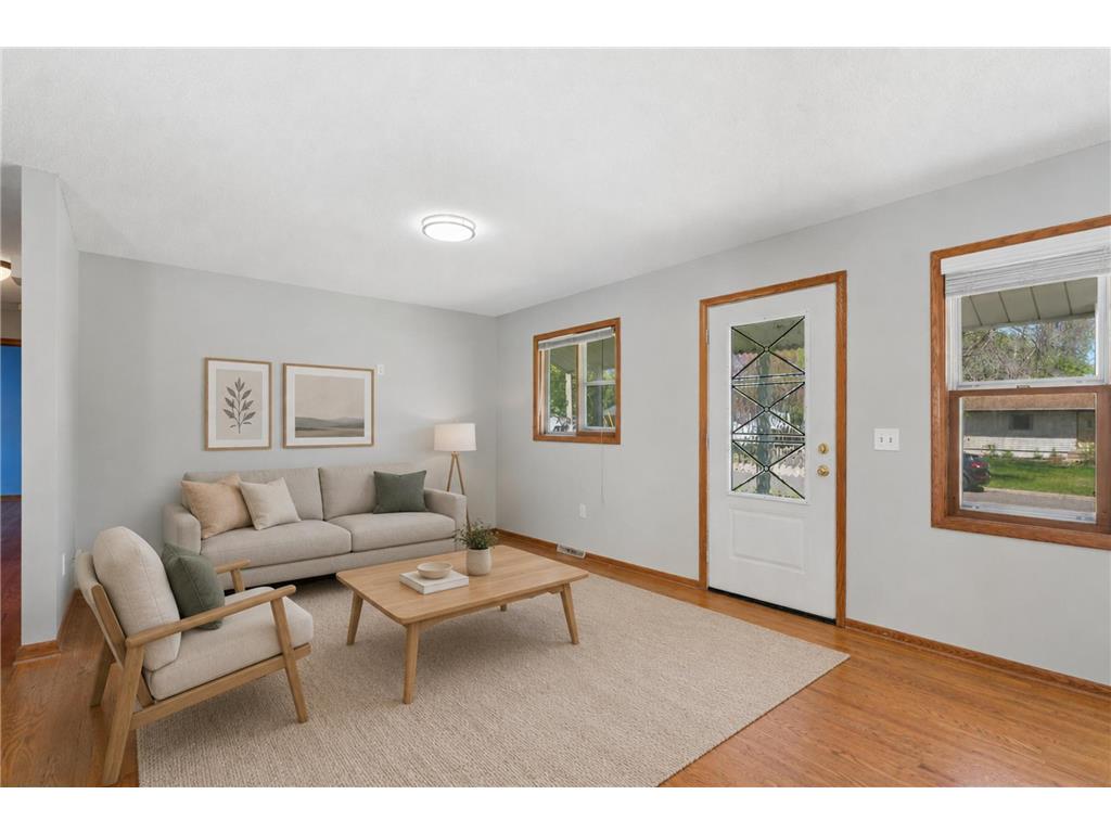 2109 Yellowstone Trail Brooklyn Park MN 55444 7065574 image6