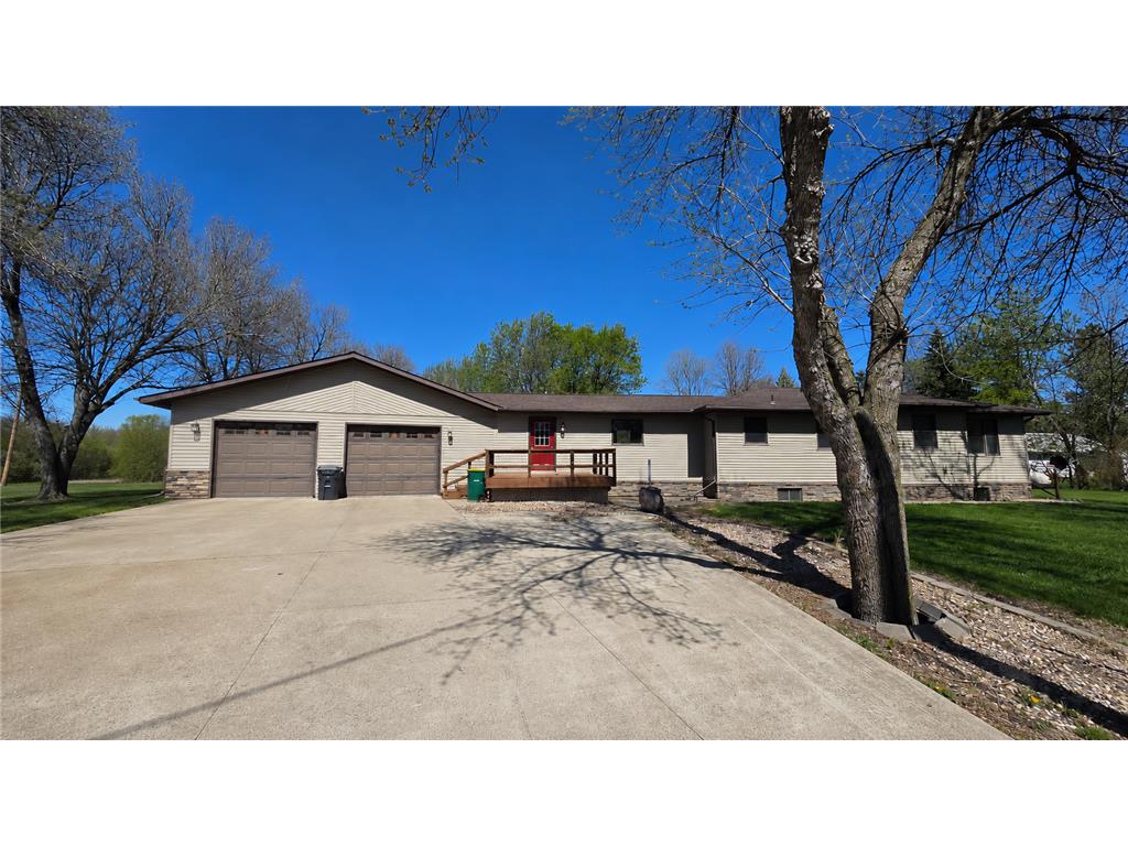 211 13th Street Heron Lake MN 56137 7065747 image1