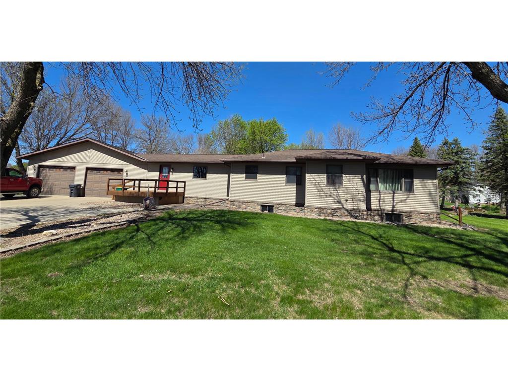 211 13th Street Heron Lake MN 56137 7065747 image28