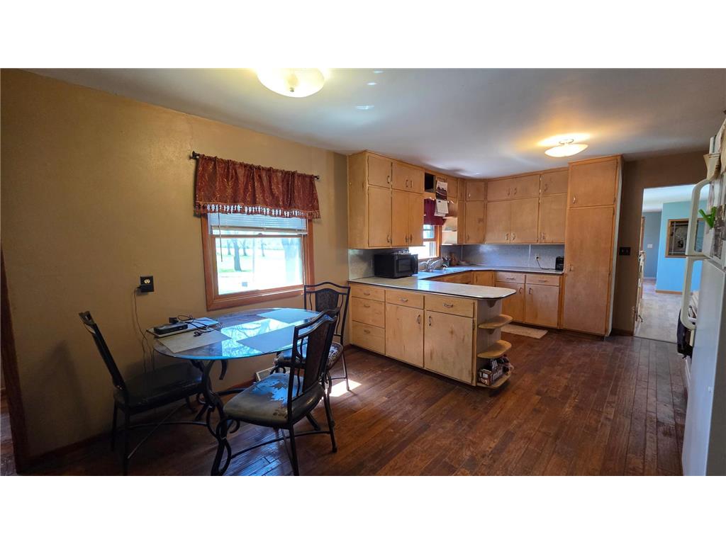 211 13th Street Heron Lake MN 56137 7065747 image5
