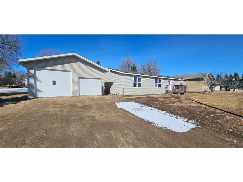 211 2nd Street Henning MN 56551 6500641 image1
