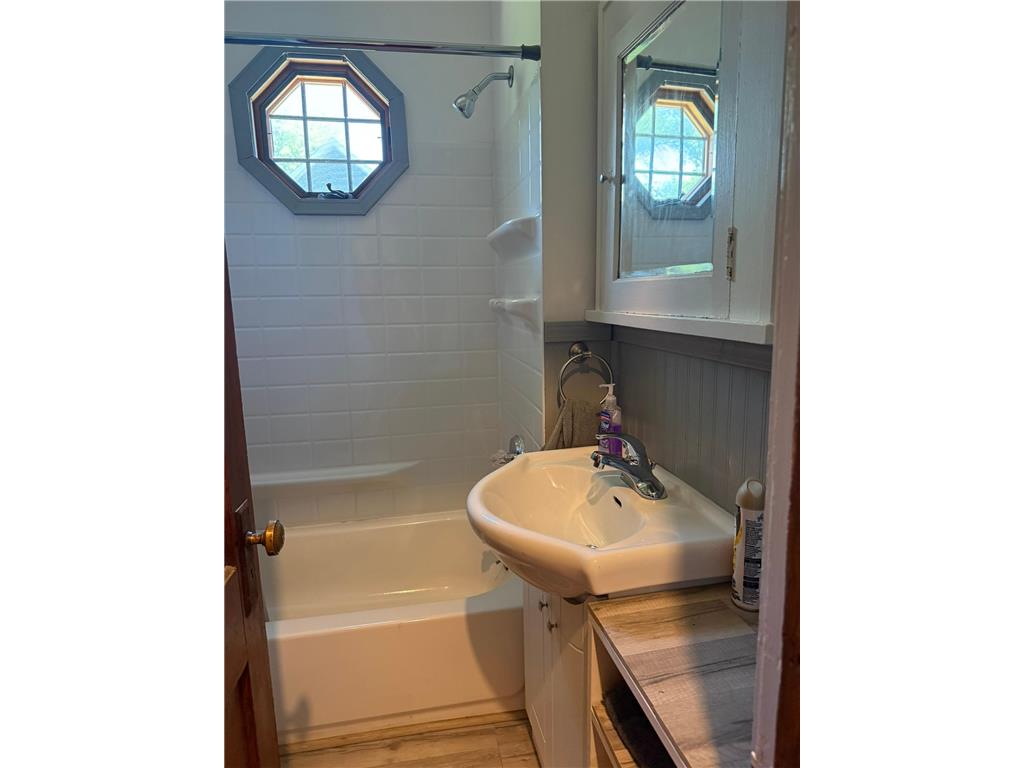 211 2nd Street SE New Richland MN 56072 7081639 image12
