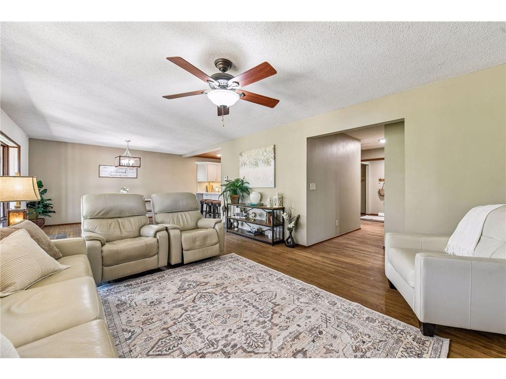 211 3rd Avenue SE Norwood Young America MN 55397 7060865 image10