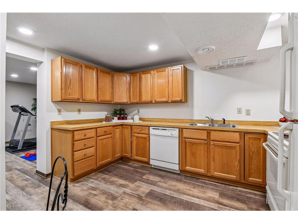 211 3rd Avenue SE Norwood Young America MN 55397 7060865 image34