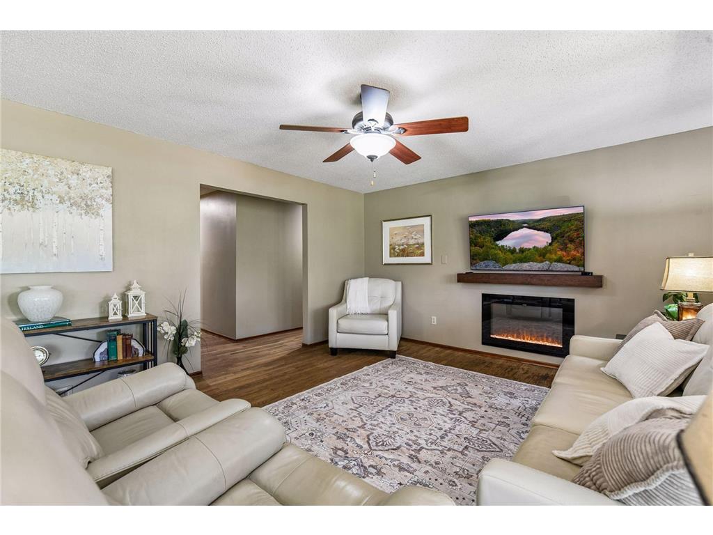 211 3rd Avenue SE Norwood Young America MN 55397 7060865 image9