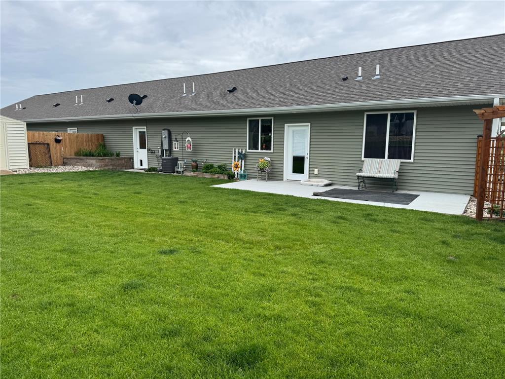 211 3rd Avenue SW Wells MN 56097 7083863 image23
