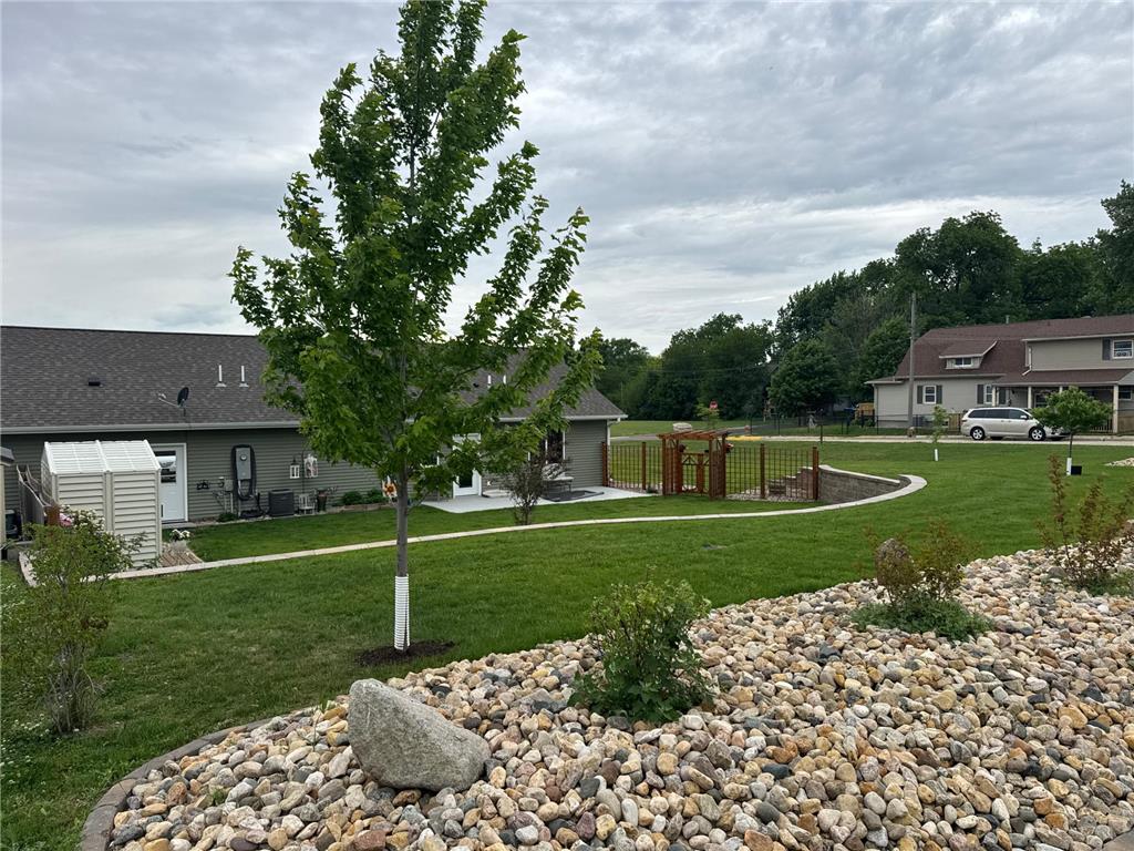 211 3rd Avenue SW Wells MN 56097 7083863 image32