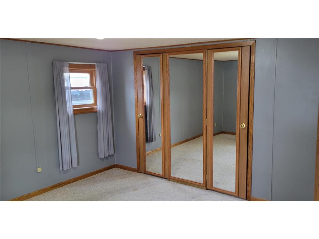 211 4th Avenue SE Baudette MN 56623 7054702 image20