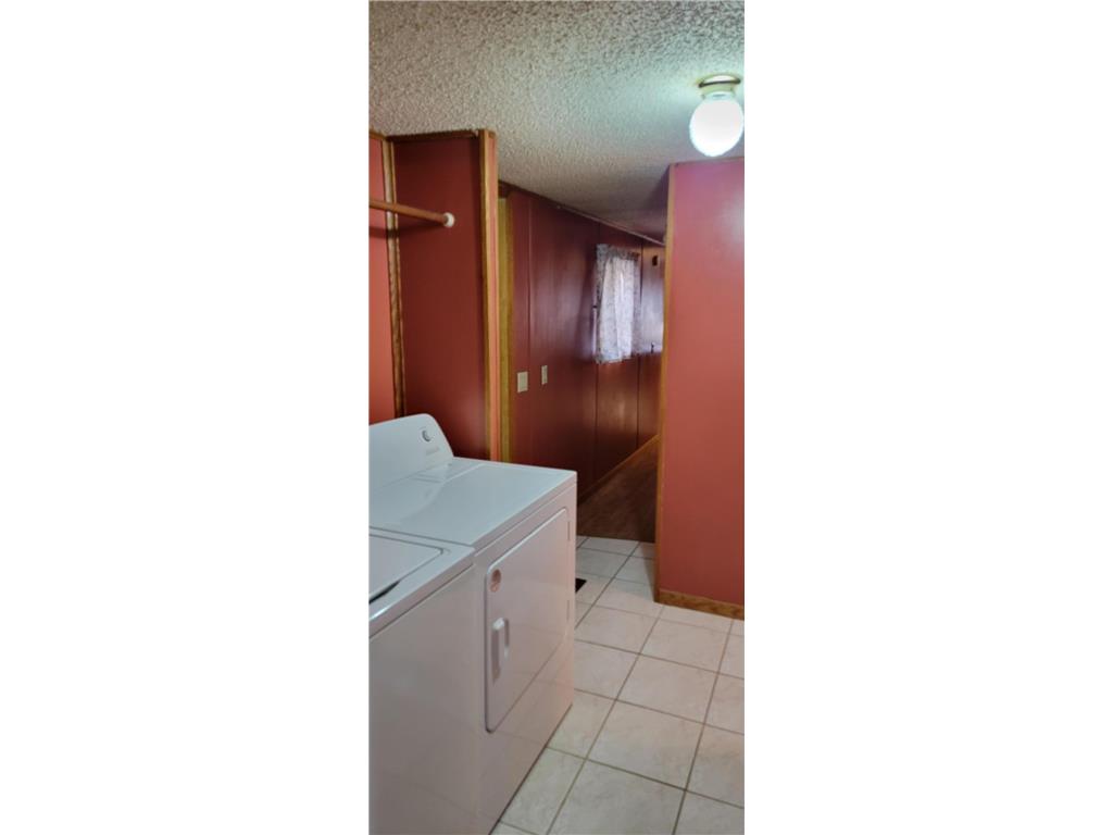 211 4th Avenue SE Baudette MN 56623 7054702 image21