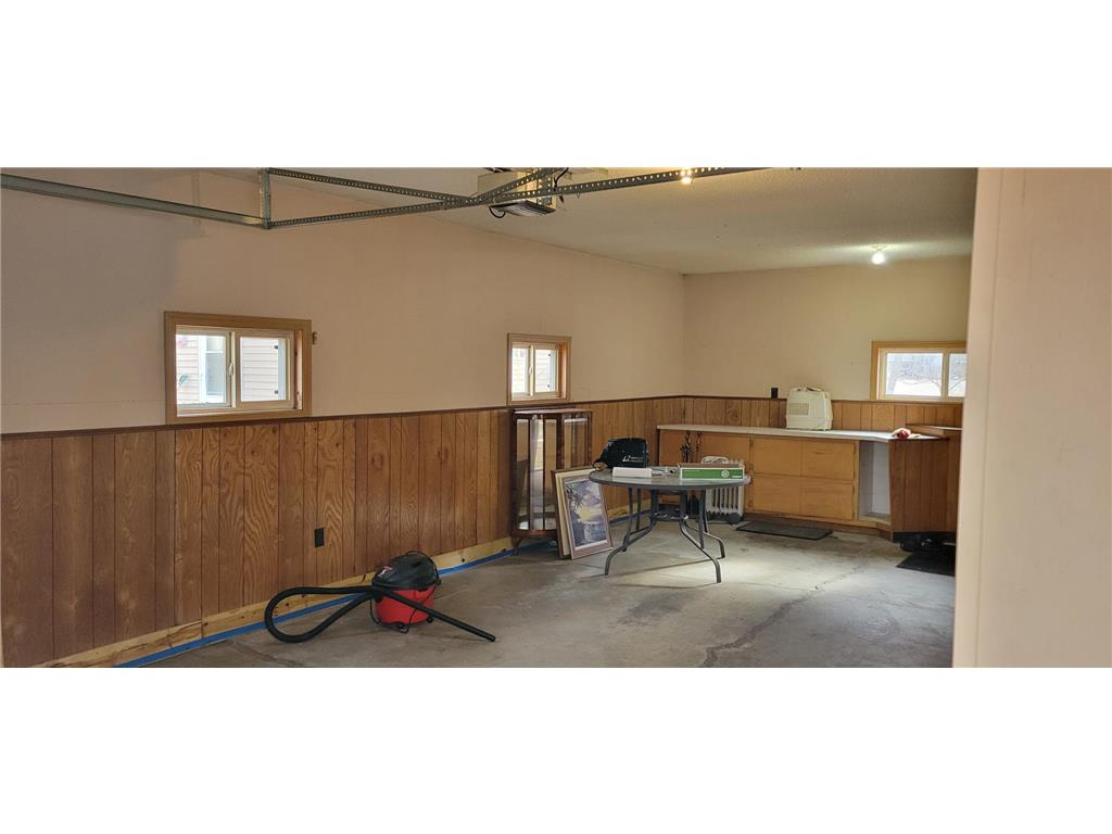 211 4th Avenue SE Baudette MN 56623 7054702 image23