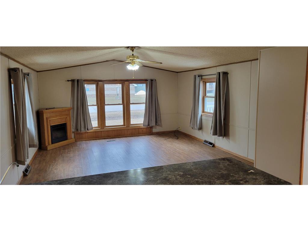 211 4th Avenue SE Baudette MN 56623 7054702 image8