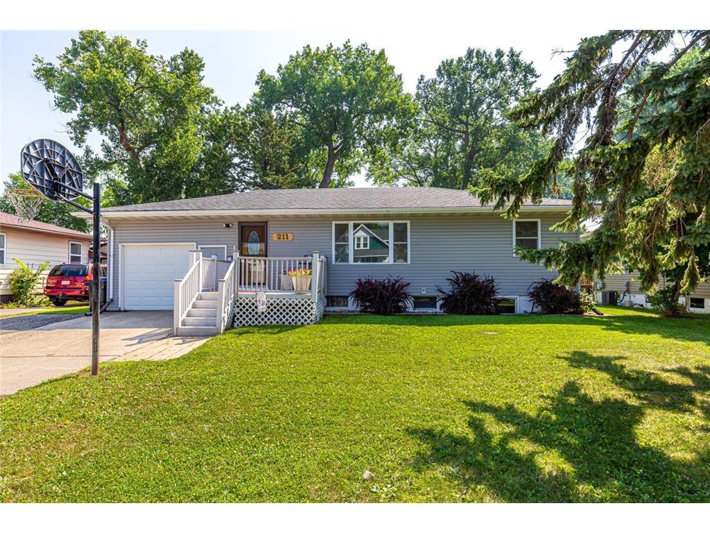 211 4th Street NE Dilworth MN 56529 6410658 image1