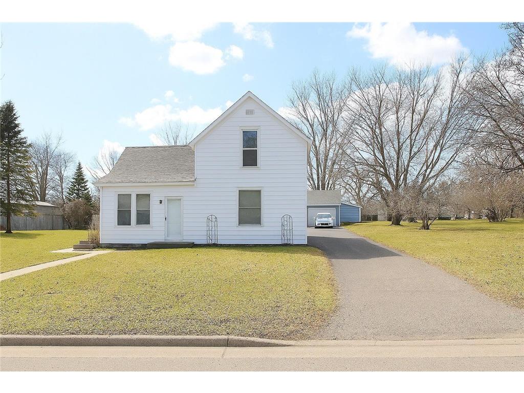 211 4th Street SW Staples MN 56479 7056007 image1